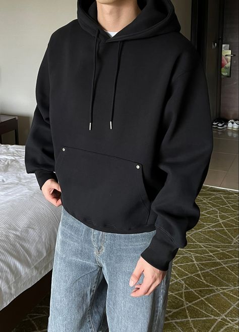 Men Hoodies Outfit Style, Black Hoodie Outfit Men, Hoodie Outfit Aesthetic, Black Hoodie Outfit, Black Sweater Outfit, Outfits For Him, Manish Fashion, Sweater Outfits Men, Hoodie Outfit Men