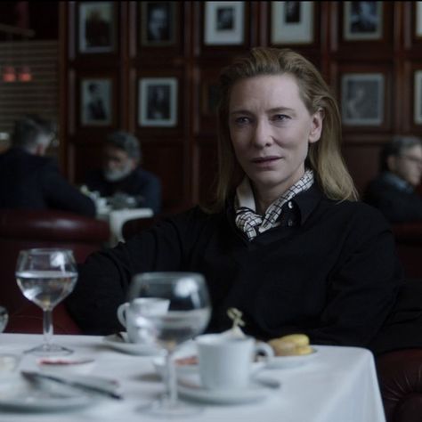 Lydia Tar, Pretty Duvet Covers, Catherine Élise Blanchett, Florence The Machines, Film Studies, Cozy Scarf, Movie Fashion, Euro Style, Cate Blanchett