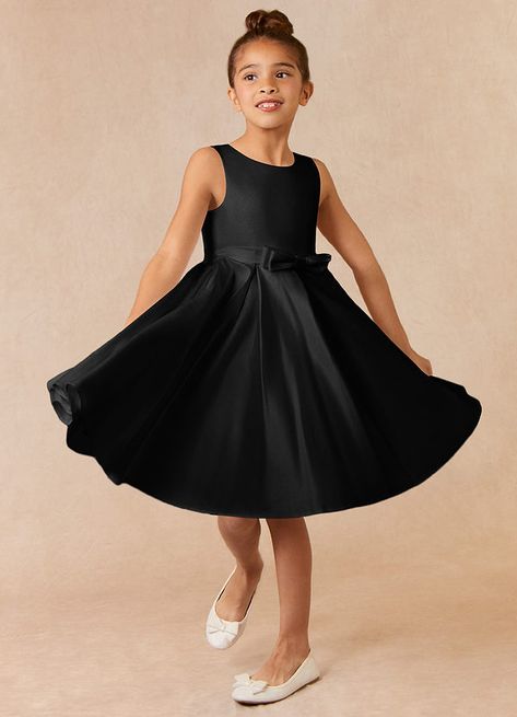 Complete your bridal party with our clean modern Matte Satin flower girl dress, Coco. Her scoop neckline is complimented by a belt with a bow at the front. The skirt is pleated beautifully to flare as she walks down the aisle. Dresses In Black, Black Flower Girl Dress, Formal Wedding Attire, Black Flower Dress, Satin Flower Girl Dress, Dress Code Wedding, Girls Black Dress, Infant Flower Girl Dress, Black Bridesmaid Dresses