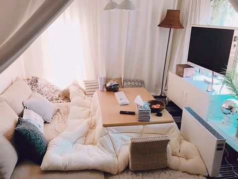 Japanese Inspired Bedroom, Evil Characters, Dark Fiction, Japanese Home Decor, Small Bedroom Decor, Aesthetic Rooms, Simple Bedroom, Cute Room Decor, Stylish Home Decor