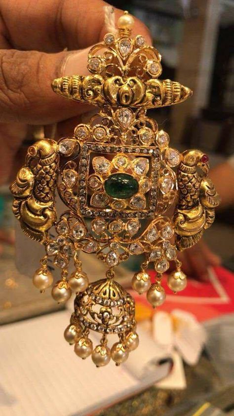 big pendant designs Latest Jewellery Designs, Gold Temple Jewellery, Gold Earrings Models, Antique Gold Jewelry Indian, Peacock Pendant, Gold Necklace Indian Bridal Jewelry, Jewelry Set Design, Indian Jewellery Design Earrings, Antique Jewelry Indian