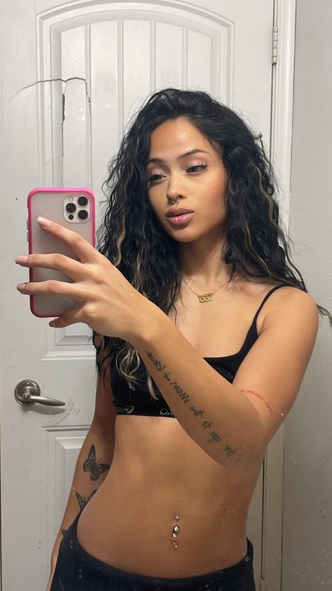 Melina Cohens, Dream Life Photos, Biracial Couples, Brat Doll, Aesthetic Streetwear, Cute Tattoos For Women, Body Inspiration, High Life