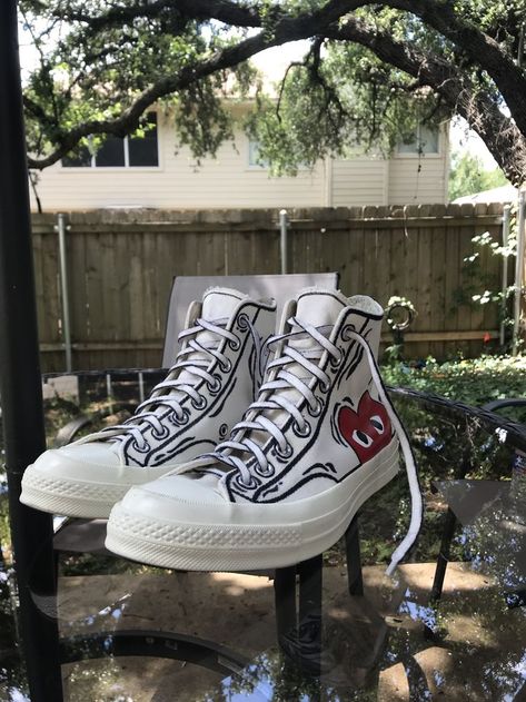 Cdg Converse, Converse Design, Painted Converse, Painted Shoes Diy, Design Your Own Shoes, Converse Custom, Comme Des Garcons Converse, Cute Vacation Outfits, Cartoon Shoes