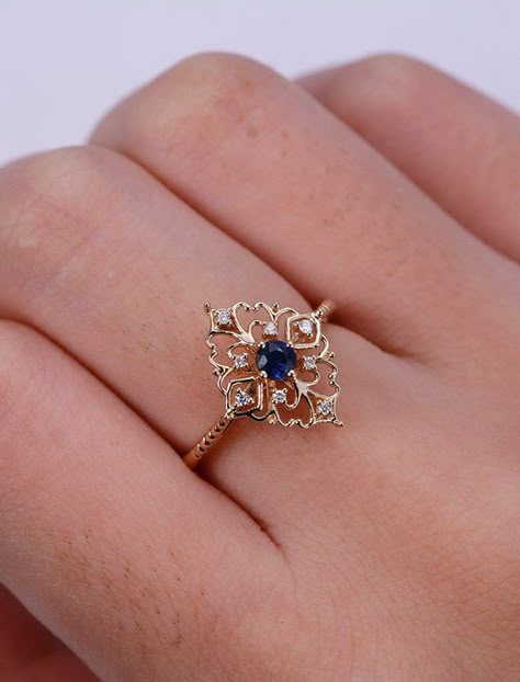 Art Deco Engagement Ring Vintage, Unique Diamond Wedding Rings, Best Diamond Rings, Unique Ring Designs, Vintage Engagement Rings Art Deco, Vintage Engagement Rings Sapphire, Diamond Rings Design, Engagement Ring Rose Gold, Gold Diamond Wedding Band