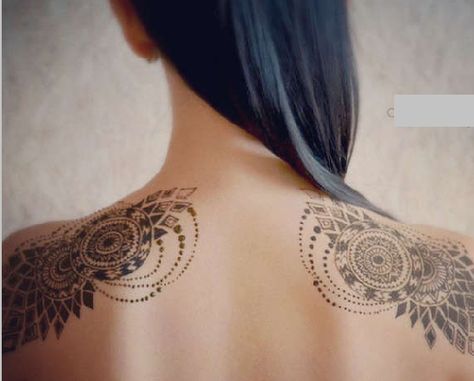 Mehndi Designed Wings Tattoo Shoulder Piece Tattoo, Wings Tattoos, Wing Tattoo Men, Front Shoulder Tattoos, Shoulder Blade Tattoo, Small Shoulder Tattoos, Wing Tattoo Designs, Mens Shoulder Tattoo, Wing Tattoo