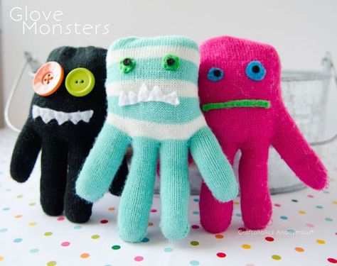 12 ADORABLE DOLLS AND SOFTIES TO MAKE Glove Monsters, How To Make Gloves, Unicorn Costume Kids, Monster Crafts, Hand Sewing Projects, Easy Drawing Tutorial, Puppy Chow, Diy Projects For Kids, Diy And Crafts Sewing