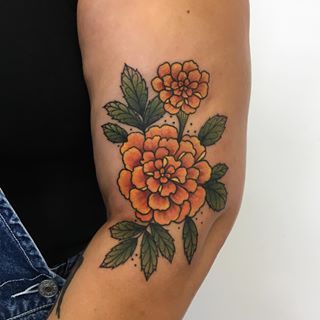 🧡✨Cempazuchitl also known as marigolds and Flor de Muerto, traditionally used in Mexican Day of the Dead celebrations. Thank you, Yadira !! #floraltattoo #marigoldtattoo Traditional Tattoo Arm, Mexican Marigold, Marigold Tattoo, Flor Tattoo, Colour Tattoo For Women, Tattoo Removal Cost, Mexican Tattoo, Colour Tattoo, Traditional Tattoo Flowers