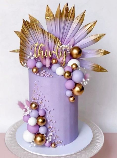 Birthday Cake Decor, Modern Birthday Cakes, Diy Cake Topper Birthday, Gold Birthday Cake, Unique Birthday Cakes, Buttercream Cake Decorating, Purple Cakes, Elegant Birthday Cakes, 40th Birthday Cakes