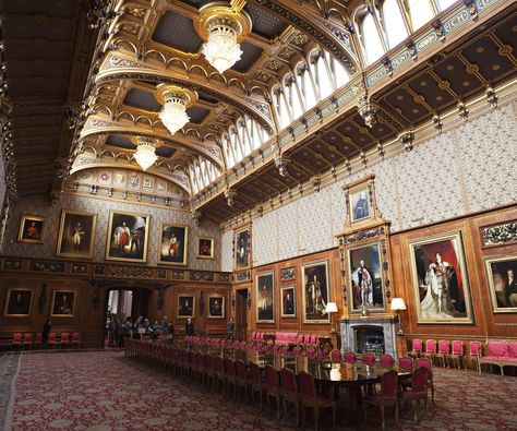 Windsor Castle Interior, Inside Windsor Castle, St Georges Hall, Royal Room, British Castles, Prince William And Kate Middleton, English Interior, Palace Interior, Famous Gardens