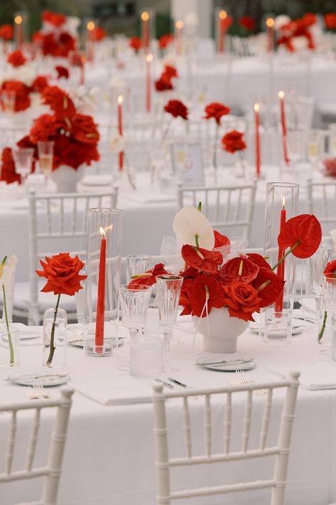 Real Wedding | Jessica + Ari Red And Black Table Setting, Red Table Setting, Red Flowers Wedding, Red Table Settings, Elvis And Priscilla Presley, White Wedding Table Setting, Table Florals, Red Centerpieces, Red Wedding Decorations