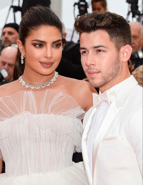 Nick And Priyanka, Malti Marie, Miss World 2000, Hazel Hair Color, African Print Maxi Skirt, National Film Awards, Fashion Indian, Parineeti Chopra, Influential People