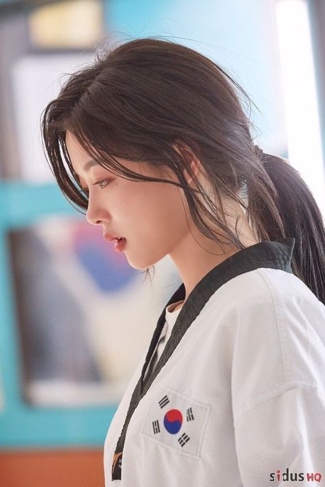 Kim Yoo Jung, Taekwondo, Long Hair, Wall, Hair, White, Black