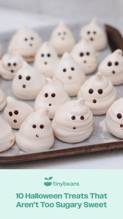 Halloween treats that aren't too sweet. Low sugar desserts that are perfect for the spooky Halloween season. Sugar Free Halloween Treats, Halloween Desserts Easy Kids, Halloween Desserts Kids, Caramel Apple Desserts, Natural Baking, Low Sugar Desserts, Kid Friendly Halloween, Halloween Sweets, Pumpkin Carving Templates