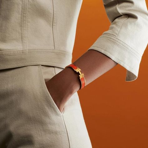 Hermes Bracelets, Bracelets Outfit, H Bracelet, Hermes Bracelet, Hermes Orange, Orange Bracelet, Expensive Jewelry Luxury, Hermes Jewelry, Leather Bangle