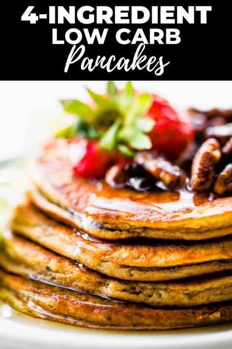 When the hankering for pancakes, you NEED to make these simple 4-Ingredient Low Carb Pancakes. Made with no flour, this pancake recipe is gluten free! Low Carb Oatmeal Pancakes, Easy Paleo Pancakes, Paleo Pancake Recipe, Sugar Free Pancakes, Best Keto Pancakes, Low Carb Pancake Recipe, Pancake And Waffle, Banana Protein Pancakes, Paleo Pancakes