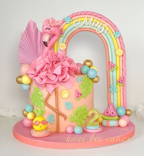 Flamingo Birthday Cakes, Flamingo Cake Birthday, Birthday Cake Flamingo, Flamingo Cake Ideas, Rainbow Fondant Cake, Flamingo Party Food, Flamingo Birthday Party Cake, Flamingo Birthday Theme, Flamingo Cakes