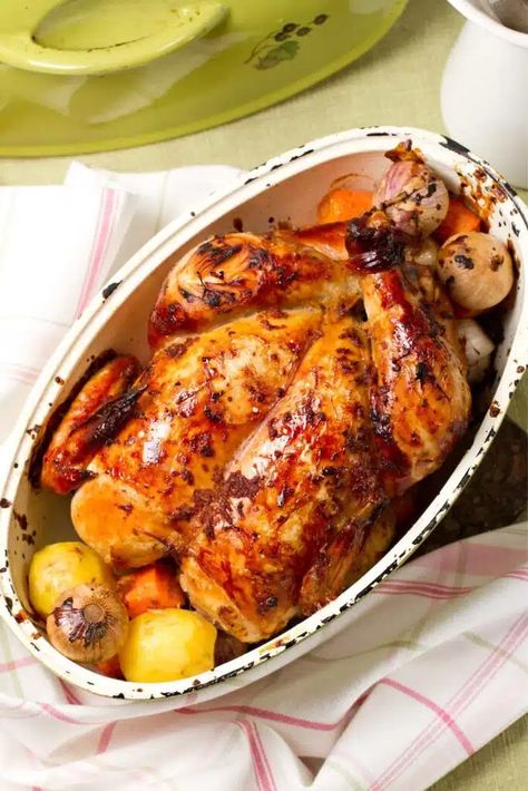 How Long To Bake A Whole Chicken In The Oven At 375 Bake Whole Chicken, Baking A Whole Chicken, Bake A Whole Chicken, Whole Chicken In The Oven, Whole Chicken In Oven, Whole Baked Chicken, Chicken In The Oven, Whole Chicken Recipes, Best Oven