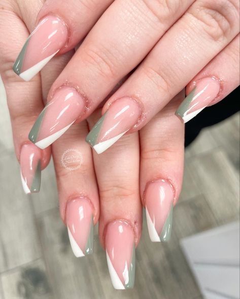 Triangle French Tip Nails Two Colors, French Tip Two Colors, Triangle French Tip Nails, Nail Two Colors, Colored French Tips, Spring Break Nails, Classy Acrylic, Nail Techniques, Broken Nails