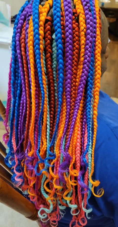 Colored box braids curly ends Multi Colored Box Braids, Multi Colored Braids, Box Braids Rainbow, Box Braids With Curly Ends, Braids With Curly Ends, Colored Box Braids, Colorful Box, Bob Braids Hairstyles, Rainbow Braids