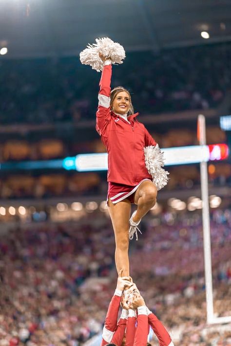 Bama Cheer, Alabama Cheerleaders, Alabama Cheer, Usc College, Alabama College, Alabama State University, Sideline Cheer, Varsity Cheer, Cheer Pics