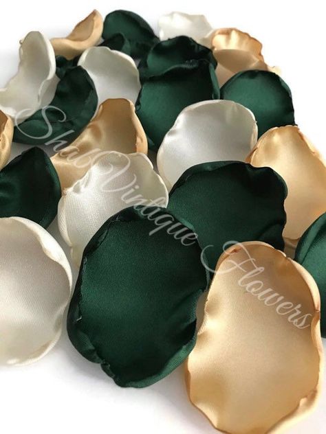 Wedding Aisles, Flower Petals Wedding, Wedding Aisle Decor, Congrats On Your Engagement, Flower Girl Petals, Reception Table Decorations, Spring Wedding Decorations, Country Barn Weddings, Dessert Table Decor