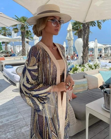 Dubai Outfits Ideas, Style Marocain, Vacay Outfits, Instagram Beach, Pool Side, Sport Chic, Mode Inspiration, Elegant Outfit, Holiday Outfits