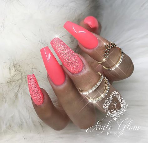 Beautiful coral reef D54🔥 💋 . 💋 . 💋 . 💋 . 💋 #vegas_nay #wakeupandmakeup #melformakeup #hudabeauty #makeupvideoss #lillyghalichi… Natural Coffin Nails, Nails Long Summer, Long Summer Nails, Red Coffin Nails, Coffin Nail Art Designs, Glitter Coffin Nails, Long And Short Nails, Red Coffin, Nails Rhinestones