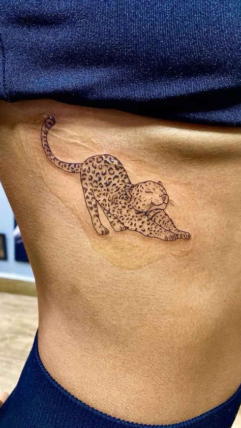 Midriff Tattoo For Women, Wild Animal Tattoos For Women, Cheetah Tattoo, Leopard Tattoos, Small Pretty Tattoos, Writing Tattoos, Stomach Tattoos, Stylist Tattoos, E Tattoo