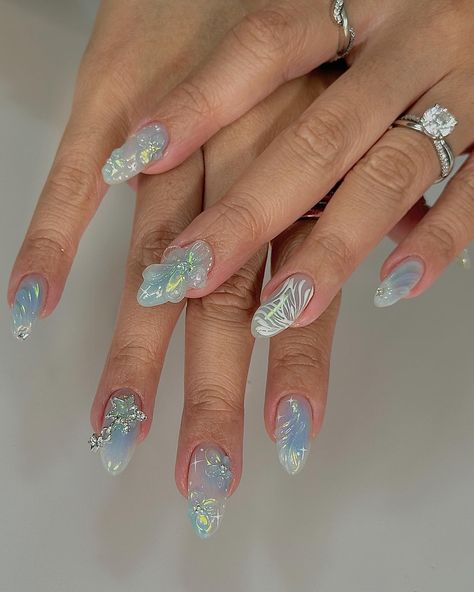 Ombre Nails With Charms, Trendy Ombre Nails, Bio Nails, Nails With Charms, Girly Acrylic, Extension Designs, Girly Acrylic Nails, Kawaii Nails, Press Ons