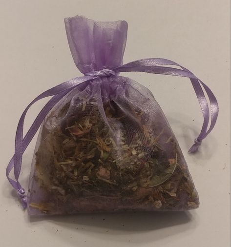 For Imbolc or any other occasion, Dream Sachets are wonderful! Herbal Dream Pillows, Dream Sachet, Spell Sachets, Cinnamon Sticks Decor, Sticks Decor, Spell Bags, Herbs For Sleep, Potpourri Bag, Cottagecore Crafts