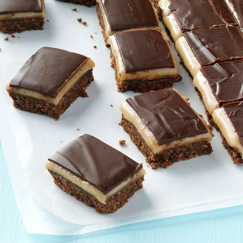 Kahlua Dream Bars Recipe -I always double this recipe so everyone gets a piece. For a glaze with deeper flavor, use 1 ounce unsweetened chocolate and 2 ounces semisweet.—Lorraine Caland, Shuniah, Ontario Desserts Potluck, Confectioners Sugar Glaze, Kahlua Recipes, Dream Bars, Bars And Squares, Potluck Desserts, Christmas Recipes Easy, Bars And Cookies, Dessert Bar Recipe