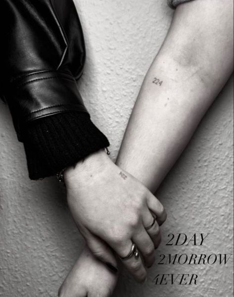 Simple Soulmate Tattoos, Matching Tattoo Husband And Wife, Minimal Sister Tattoo Ideas, Tattoo Partner Couple, Tattoos For Partners, Best Friend Fine Line Tattoo, 224 Tattoo Ideas, Couple Tattoos Unique Meaningful Married, Tattoo Couple Aesthetic