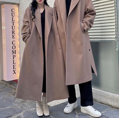 Couple Winter Outfits Matching, Couples Dressed Classy, Couple Winter Outfits, Korean Couple Outfits, Couple Ootd, Couple Outfits Matching, Modest Winter Outfits, Couple With Baby, Rich Couple