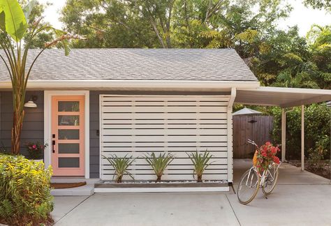 Home Tour: Peek Inside a Beautifully Redone 1950s Ranch in Paver Park | Sarasota Magazine Babcock Ranch Florida, Ranch Exterior Remodel, Concrete Block House, Ranch House Exterior, California Bungalow, California Ranch, Mid Century Ranch, Ranch Exterior, 1950s House