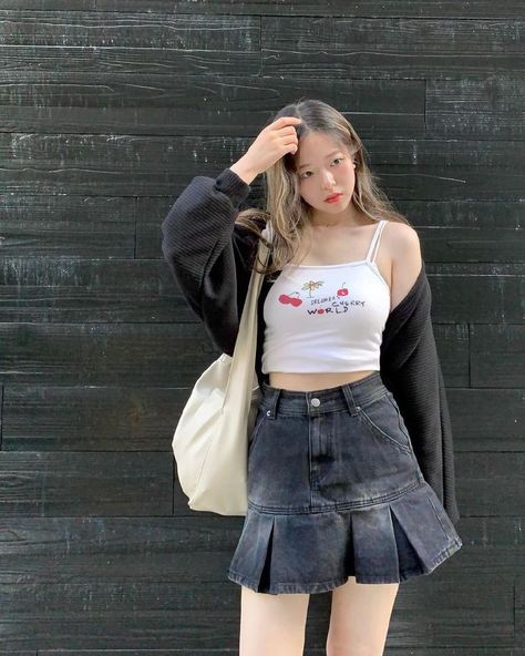 Korean Denim Skirt, Korean Ulzzang, Pretty Iphone Cases, Asian Outfits, Girls Accessories, Overall Shorts, Fashion Watches, Denim Skirt, Korean Fashion