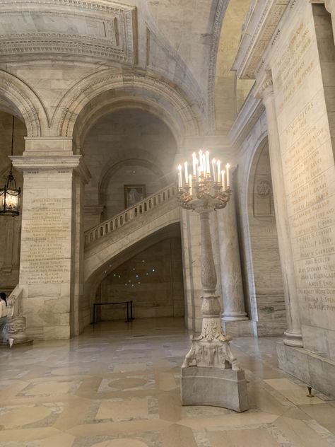 #newyork #nyc #public library #newyorkpubliclibrary #candle #architecture #staircase #grand #harrypotter Detroit Public Library Wedding, New York Public Library Wedding, Architecture Staircase, Library Stairs, Nyc Library, Ny Public Library, Nyc Public Library, New York Library, Elopement Photoshoot