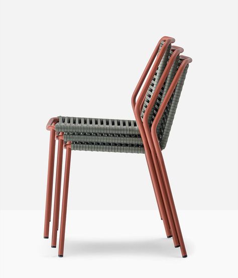 pedrali & fioravanti’s philía collection revives the dolce vita lifestyle Chair Collection, Lifestyle Art, Milan Design Week, Lifestyle Design, Historical Architecture, Weaving Techniques, Outdoor Chairs, Desi, 1960s