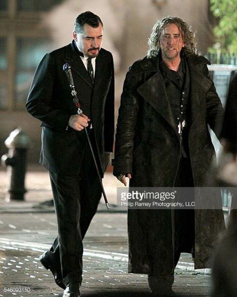 Alfred Molina as Maxim Horvath and Nicolas Cage as Balthazar Blake in The Sorcerer's Apprentice (2010) Sorcerers Apprentice Movie, Sorcerers Apprentice, Otto Octavius, Nic Cage, Doc Ock, The Sorcerer's Apprentice, Alfred Molina, Man Crush Monday, Bedroom Eyes