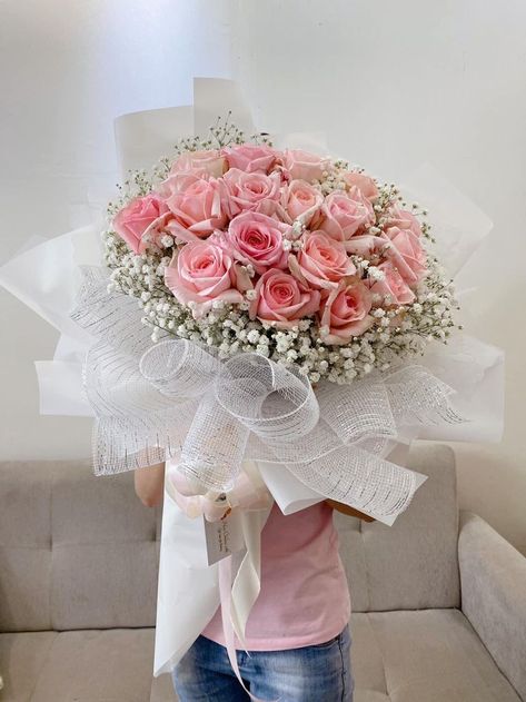 30 Roses Bouquet, Pink Rose Bouquet Birthday, 25 Roses Bouquet, Roses Bouquet Gift, Basket Flower Arrangements, Flower Boquet, Graduation Flowers, Rose Flower Arrangements, Luxury Flower Bouquets