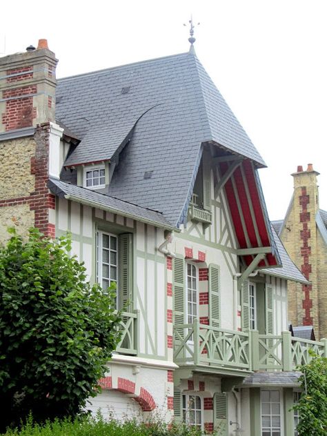 Normandie France, Vintage Gardening, Normandy France, Fairy Doors, Photography Vintage, Fairy Houses, Pretty House, Vintage Photography, Front Door