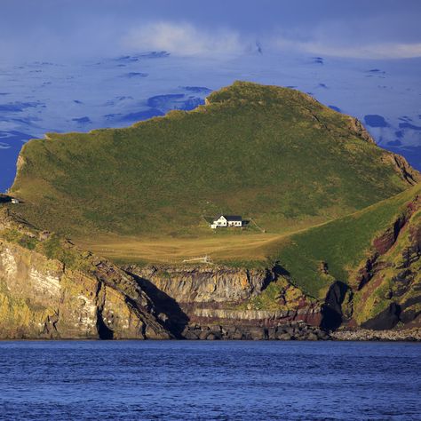 Hamptons Farmhouse, Fogo Island Inn, Beautiful Natural Scenery, Ocean Forest, Huginn And Muninn, Grass Fields, Snaefellsnes Peninsula, Wood Island, Earth Pictures