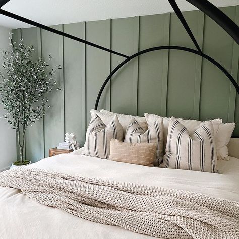 Sherwin Williams Retreat Accent Wall, Bedroom Evergreen Fog, Master Bedrooms Evergreen Fog, Evergreen Fog Accent Wall Bedroom, 2022 Master Bed Trends, Evergreen Fog Accent Wall, Evergreen Fog Bedroom Ideas, Sherwin Williams Evergreen Fog Bedroom, Evergreen Fog Nursery