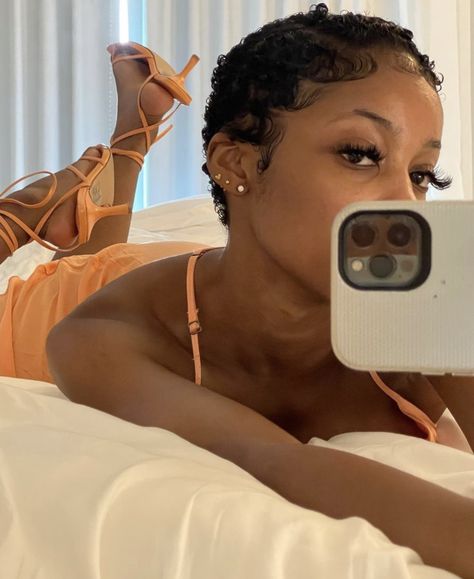 Grace Aesthetic, Big Chop Natural Hair, Hair Stages, Finger Waves Short Hair, Short Dyed Hair, Short Natural Curly Hair, Short Curly Pixie, Short Shaved Hairstyles, Twa Hairstyles