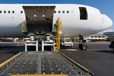 Cargo Plane, Innovation Hub, Cargo Aircraft, Cargo Airlines, Transportation Industry, Cargo Services, Freight Forwarder, Industrial Machinery, Ocean Freight