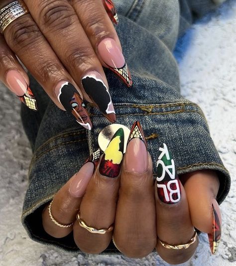 Short Juneteenth Nails, African Nail Art Black Women, Afrocentric Nail Designs, Mudcloth Nails, Afro Nail Art, African Nail Art Design, Afro Nails, African Nail Art, Juneteenth Nails