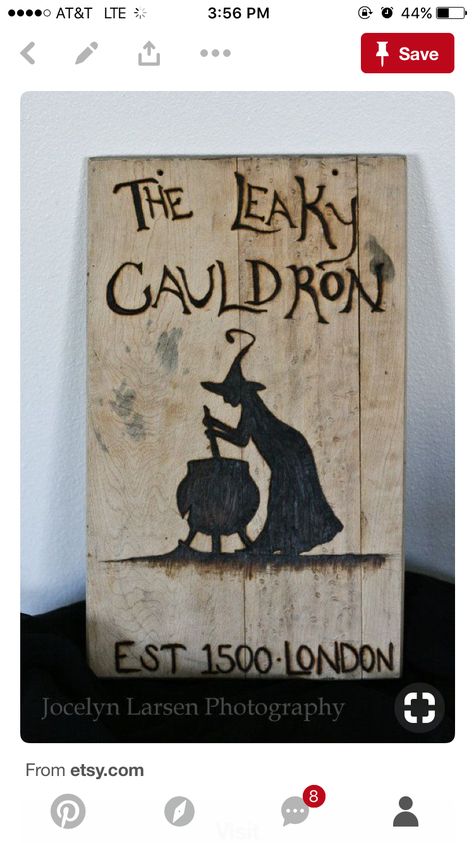 Leaky Cauldron Sign Leaky Cauldron Sign, Cauldron Harry Potter, Harry Potter Kitchen, The Leaky Cauldron, Scorpius And Rose, Harry Potter Halloween Party, Leaky Cauldron, Harry Potter Classroom, Harry Potter Bedroom