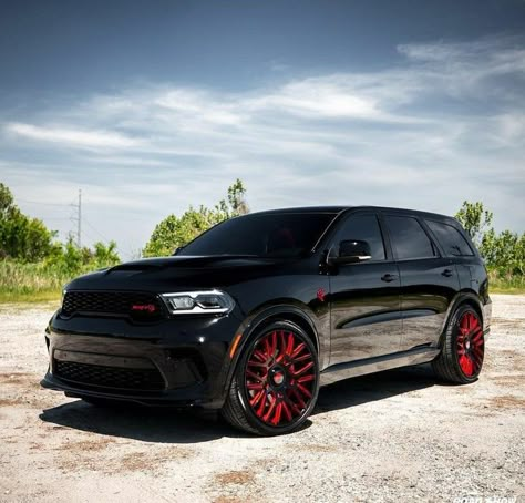 Hellcat Durango Custom, Matte Black Srt Hellcat, Blacked Out Charger Srt Hellcat, Black Dodge Durango, Dodge Durango Hellcat, Trackhawk Jeep, Dodge Durango Interior, Black Srt Charger, Dodge Durango Blacked Out