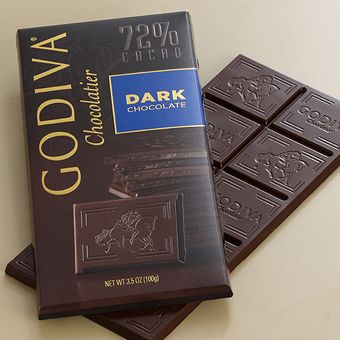 Our classic 72% Dark Chocolate Bar is sure to delight any true chocolate lover. It is scored into ten signature squares so you can break off a little piece of Godiva every day or share with friends. #GODIVA Dark Chocolate Gift, Chocolate Tumblr, Dark Chocolate Benefits, Chocolate Fantasy, Godiva Chocolatier, Godiva Chocolate, Chocolate Design, Dark Chocolate Bar, Cute Snacks