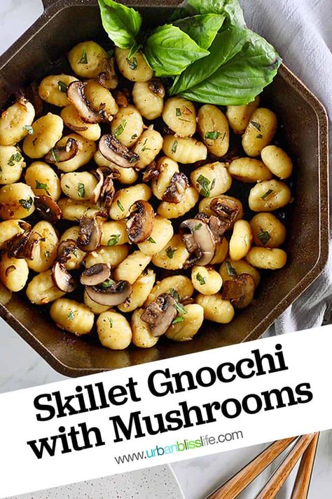 Ravioli Pasta Dough, Orzo Veggie, Lasagna Tortellini, Gnocchi With Mushrooms, Pasta Cannelloni, Vegetarian Pasta Recipes Easy, Pasta Mac And Cheese, Skillet Gnocchi, Chicken Pasta Creamy