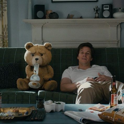 Ted Bear Movie Wallpaper, Ted Bear Funny, Ted Bear Movie, Ted Movie, Joel Mchale, Seth Macfarlane, Films To Watch, Mark Wahlberg, Movies Of All Time